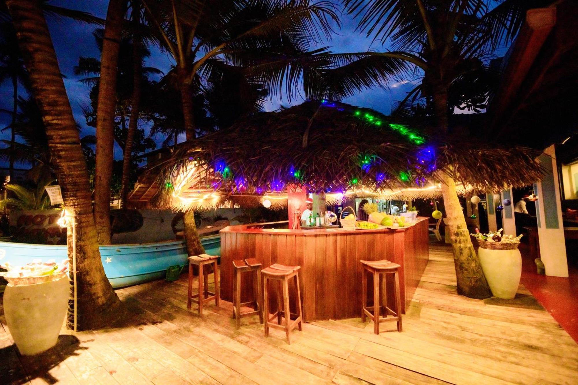 Royal Beach Hotel & Restaurant هيكادوفا المظهر الخارجي الصورة