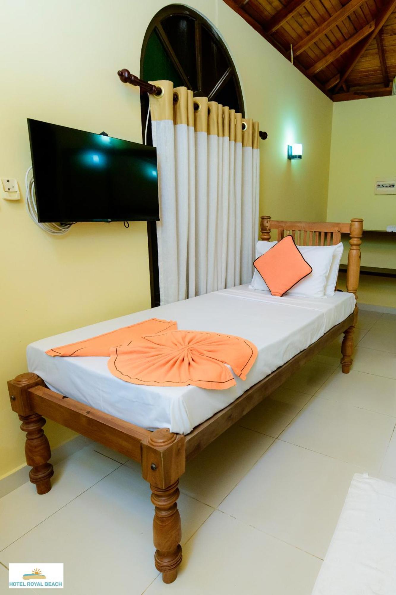 Royal Beach Hotel & Restaurant هيكادوفا المظهر الخارجي الصورة