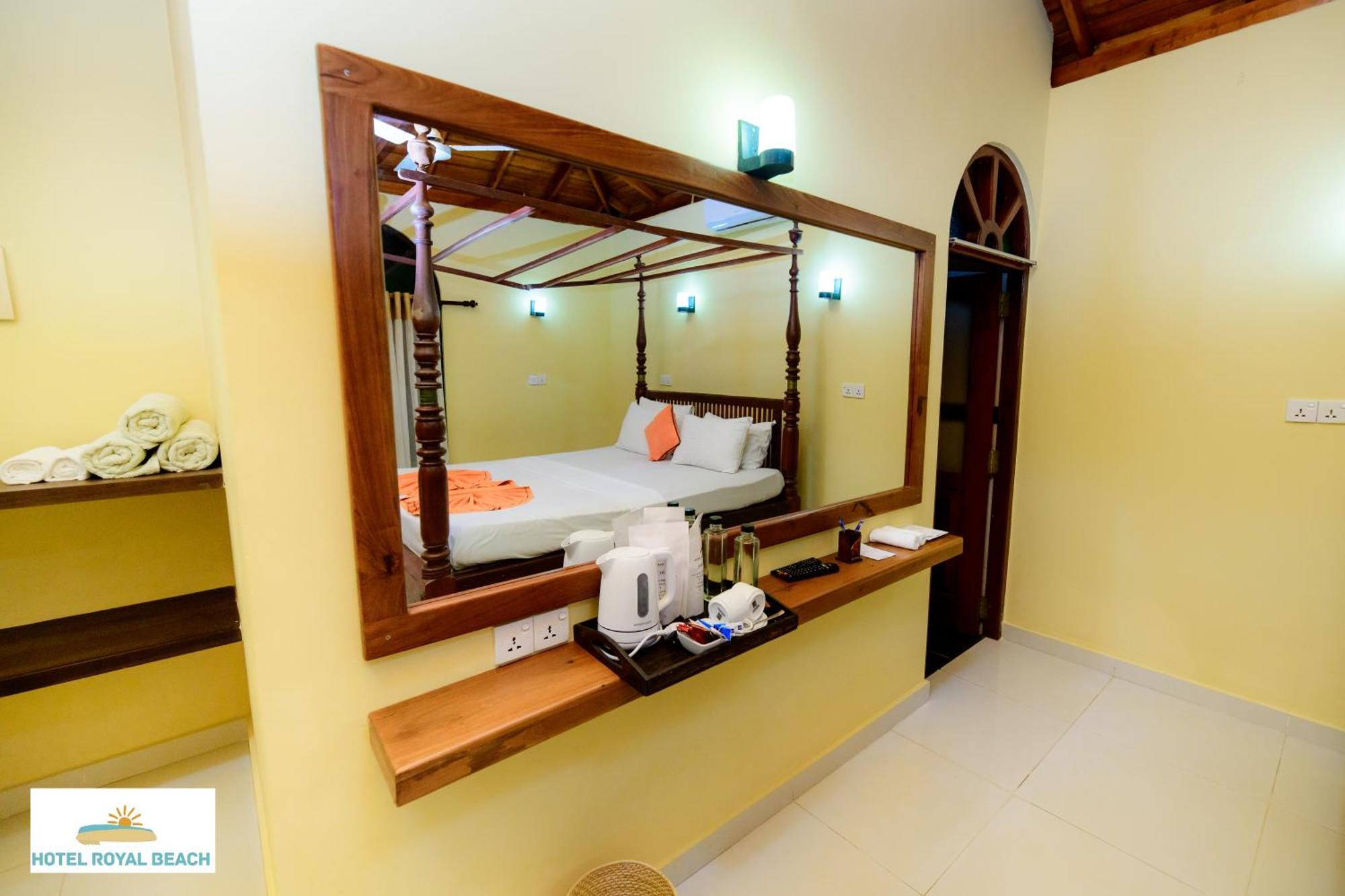 Royal Beach Hotel & Restaurant هيكادوفا المظهر الخارجي الصورة