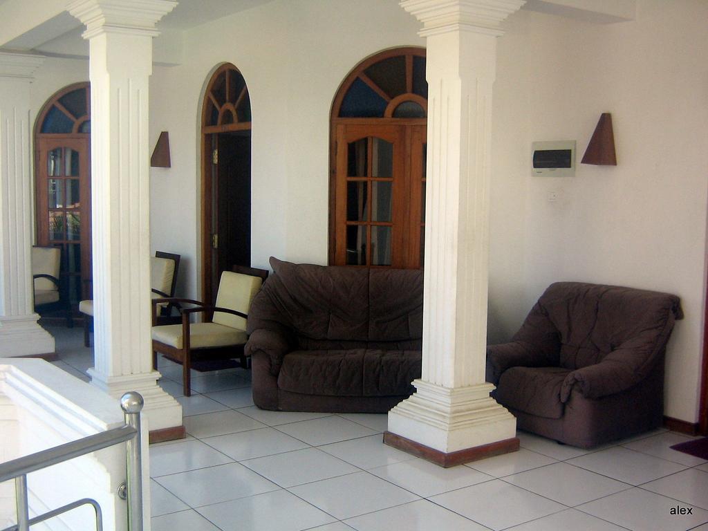 Royal Beach Hotel & Restaurant هيكادوفا المظهر الخارجي الصورة