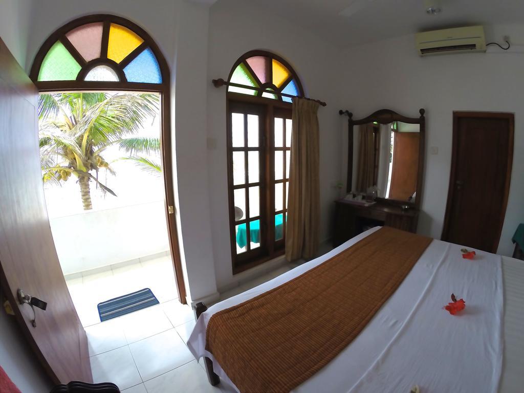 Royal Beach Hotel & Restaurant هيكادوفا المظهر الخارجي الصورة